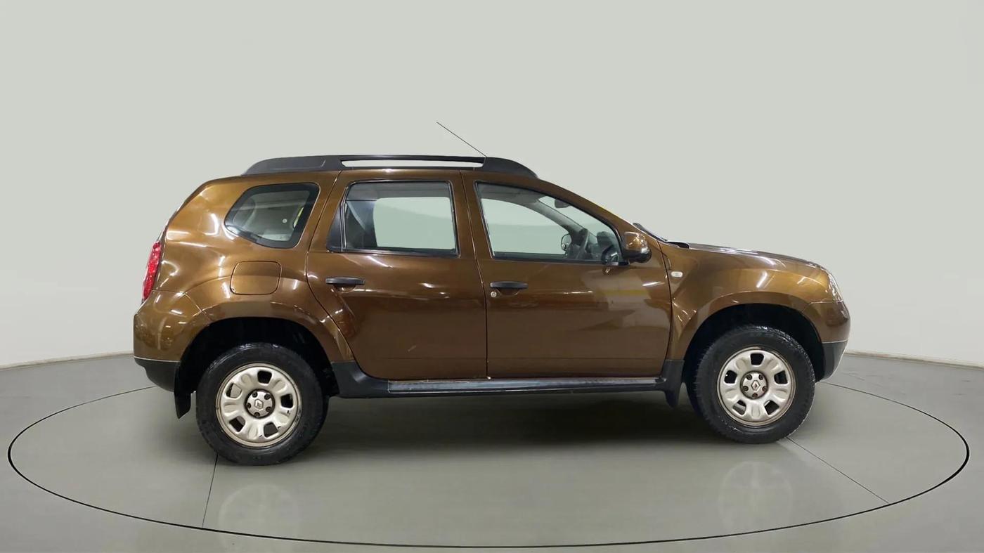 2013 Renault Duster RXL PETROL, Petrol, Manual, 38,705 km, Right Side View