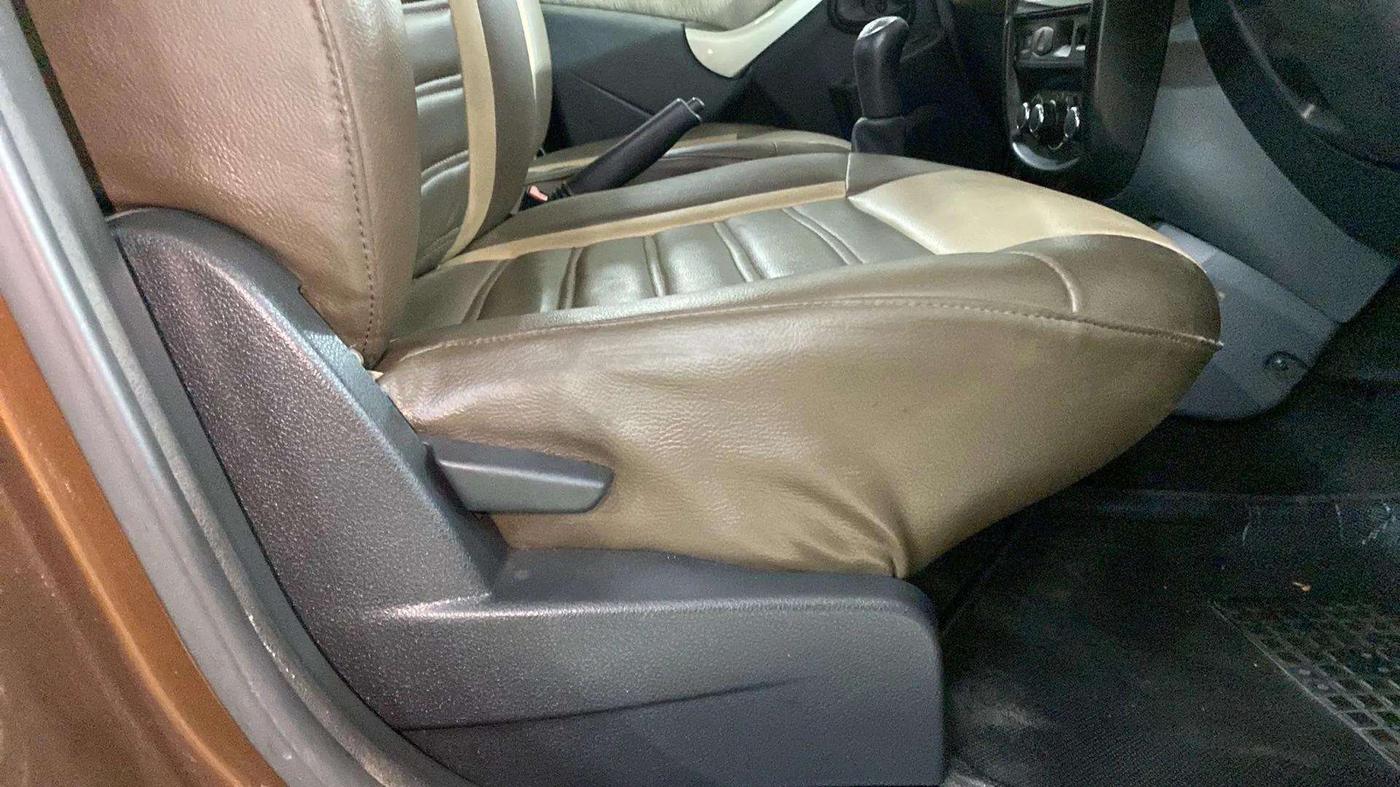 2013 Renault Duster RXL PETROL, Petrol, Manual, 38,705 km, Driver Side Adjustment Panel
