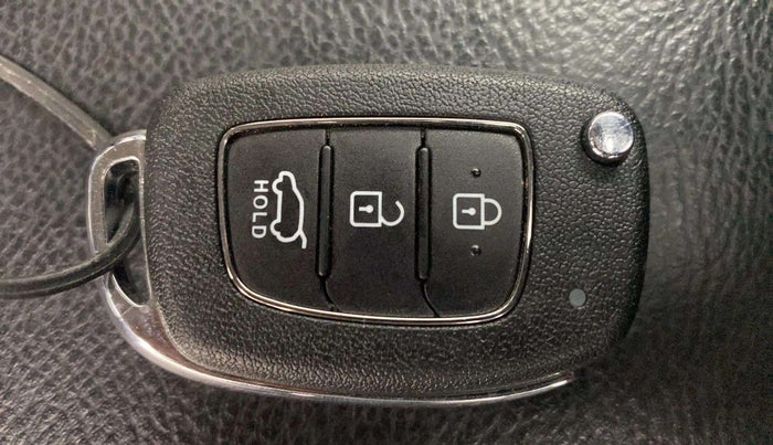2018 Hyundai Creta E PLUS 1.6 PETROL, Petrol, Manual, 84,909 km, Key Close Up
