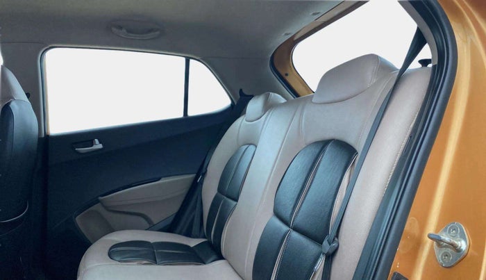 2014 Hyundai Grand i10 SPORTZ 1.2 KAPPA VTVT, Petrol, Manual, 24,906 km, Right Side Rear Door Cabin