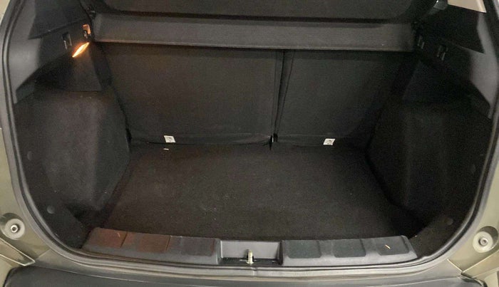 2020 Tata NEXON XZ PLUS PETROL SUNROOF, Petrol, Manual, 39,368 km, Boot Inside