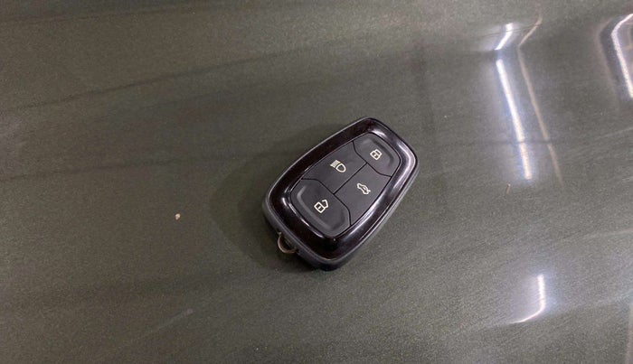 2020 Tata NEXON XZ PLUS PETROL SUNROOF, Petrol, Manual, 39,368 km, Key Close Up