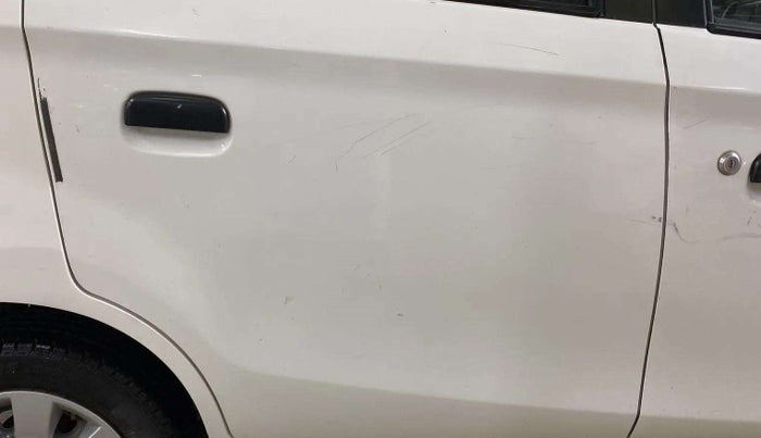 2016 Maruti Alto K10 VXI, Petrol, Manual, 26,933 km, Right rear door - Minor scratches