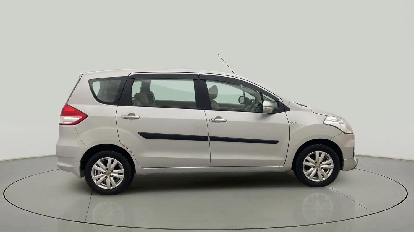 2017 Maruti Ertiga ZXI+, Petrol, Manual, 57,504 km, Right Side View
