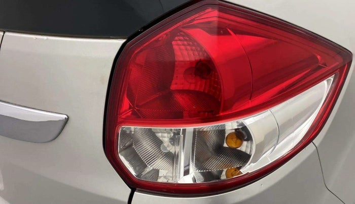 2017 Maruti Ertiga ZXI+, Petrol, Manual, 57,504 km, Right tail light - Minor scratches