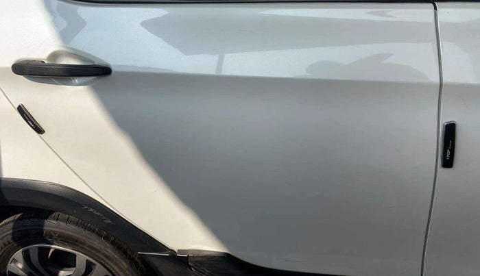 2019 Tata TIAGO NRG PETROL, Petrol, Manual, 69,834 km, Right rear door - Minor scratches