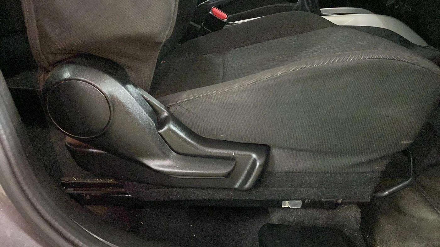 2017 Maruti Baleno DELTA PETROL 1.2, Petrol, Manual, 19,582 km, Driver Side Adjustment Panel
