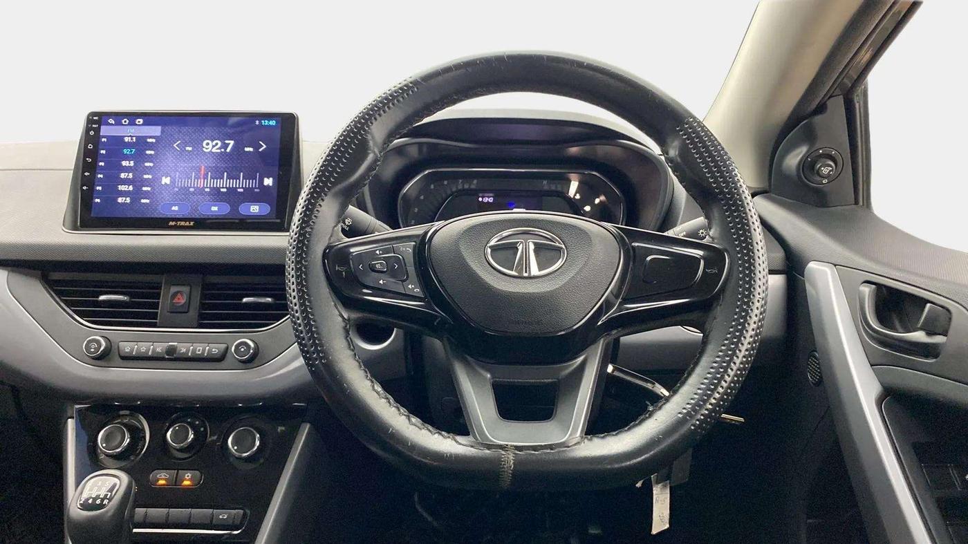 2022 Tata NEXON XM SUNROOF PETROL, Petrol, Manual, 54,545 km, Steering Wheel Close Up