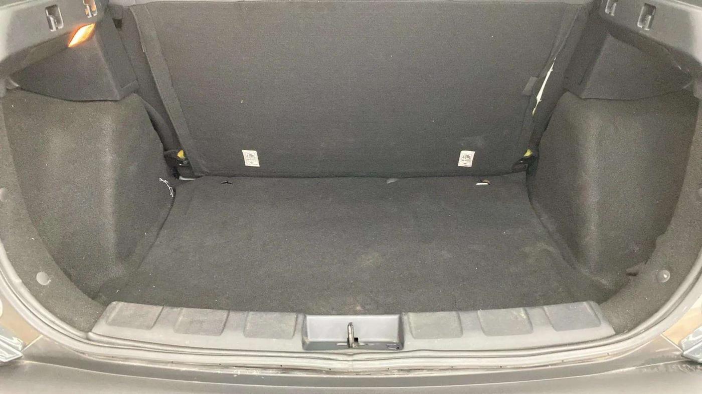 2022 Tata NEXON XM SUNROOF PETROL, Petrol, Manual, 54,545 km, Boot Inside
