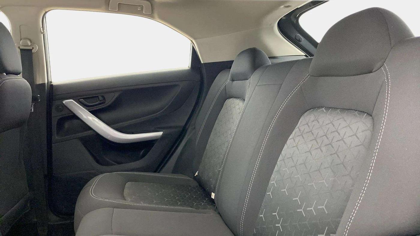 2022 Tata NEXON XM SUNROOF PETROL, Petrol, Manual, 54,545 km, Right Side Rear Door Cabin