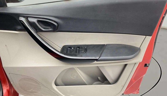 2019 Tata Tiago XM PETROL, Petrol, Manual, 34,118 km, Driver Side Door Panels Control