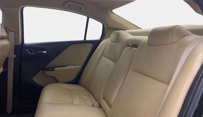 2017 Honda City 1.5L I-VTEC V MT, Petrol, Manual, 45,306 km, Right Side Rear Door Cabin