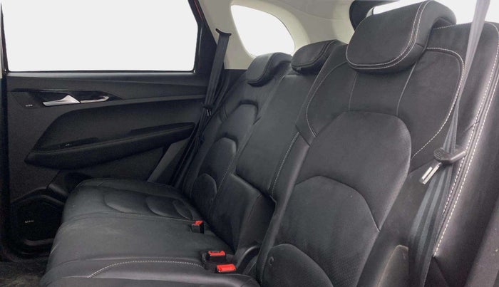 2020 MG HECTOR SHARP 1.5 DCT PETROL, Petrol, Automatic, 40,122 km, Right Side Rear Door Cabin