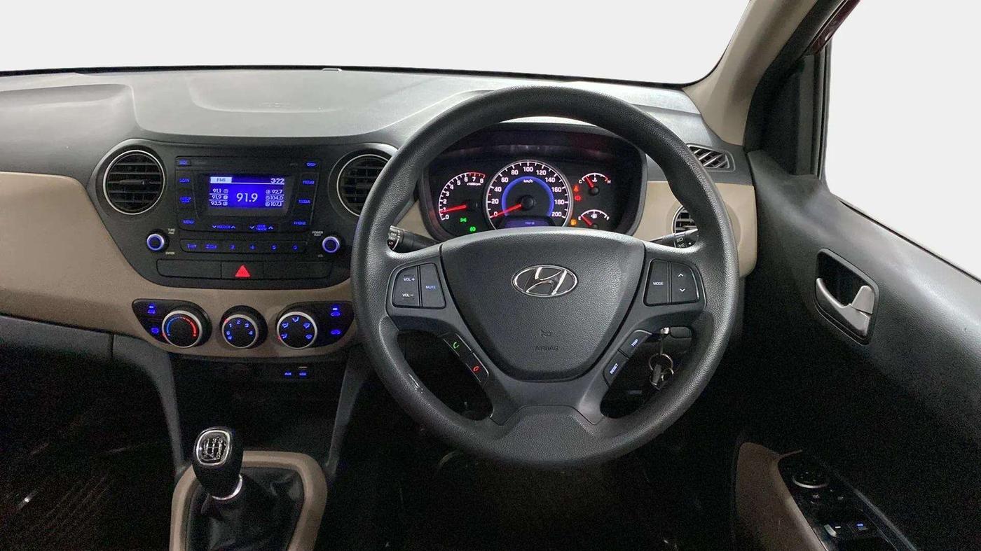 2016 Hyundai Grand i10 SPORTZ 1.2 KAPPA VTVT, CNG, Manual, 61,593 km, Steering Wheel Close Up