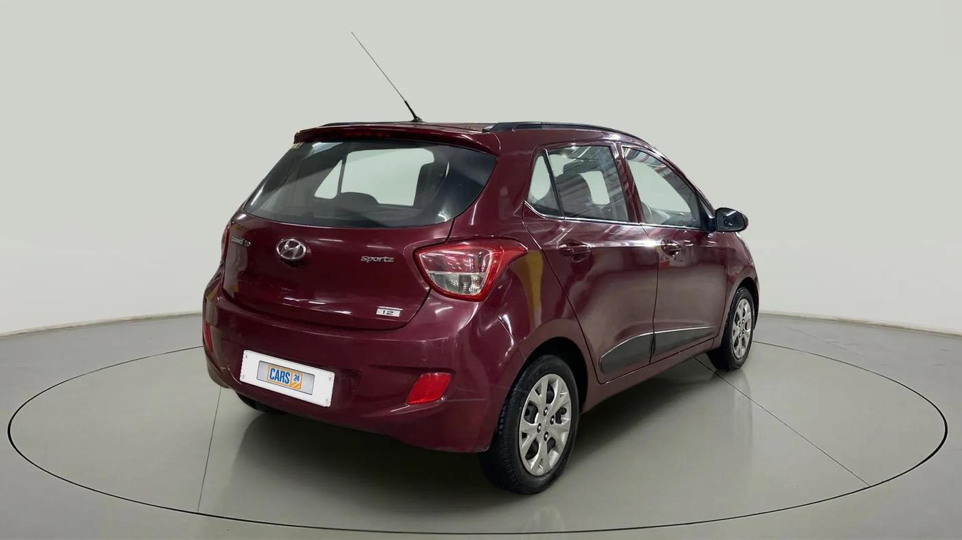 2016 Hyundai Grand i10 SPORTZ 1.2 KAPPA VTVT, CNG, Manual, 61,593 km, Right Back Diagonal