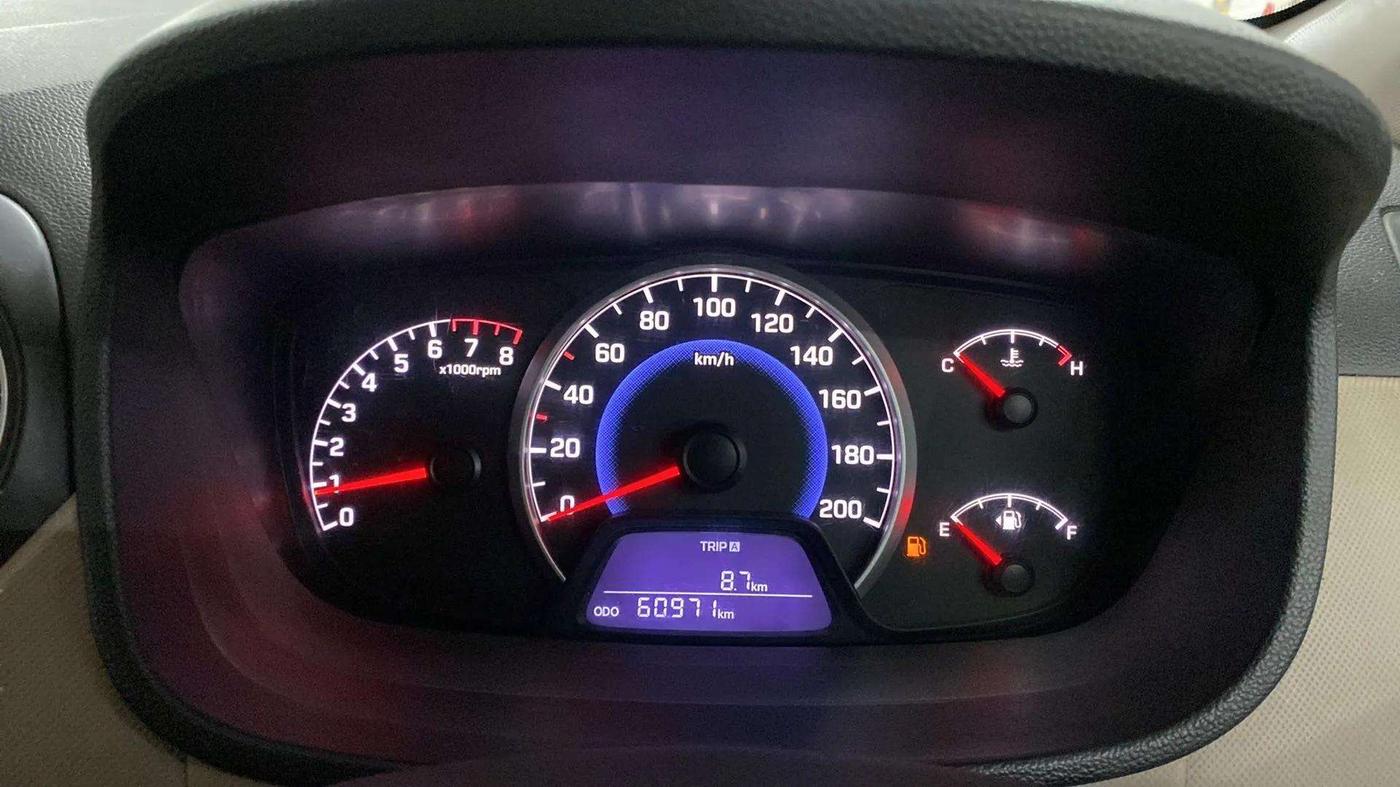 2016 Hyundai Grand i10 SPORTZ 1.2 KAPPA VTVT, CNG, Manual, 61,593 km, Odometer Image