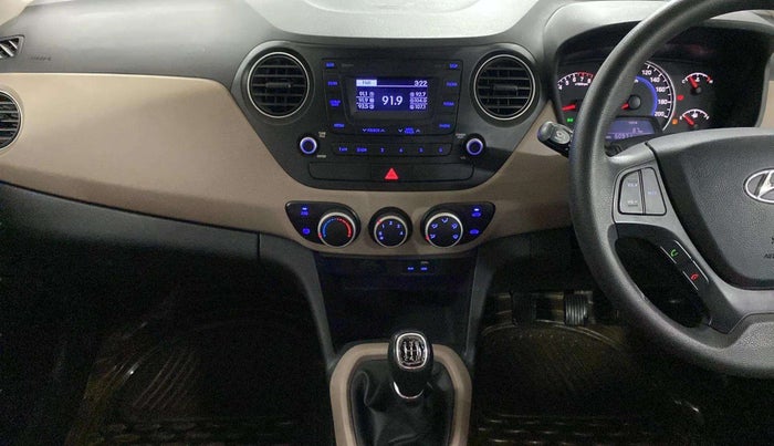 2016 Hyundai Grand i10 SPORTZ 1.2 KAPPA VTVT, CNG, Manual, 61,412 km, Air Conditioner