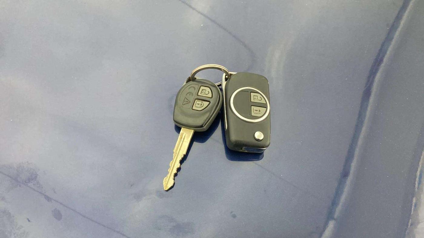 2021 Maruti Swift VXI, Petrol, Manual, 31,054 km, Key Close Up