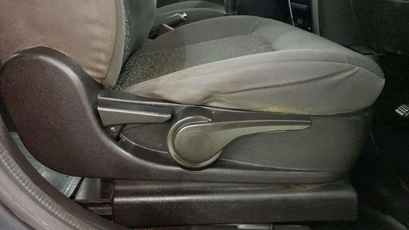 2014 Tata Zest XMS PETROL, Petrol, Manual, 61,284 km, Driver Side Adjustment Panel