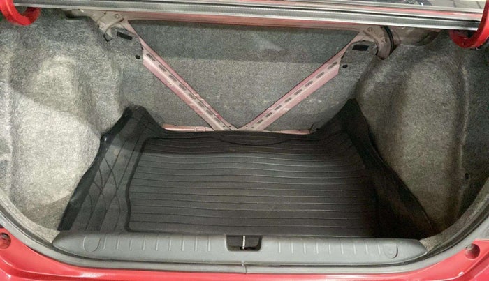 2018 Honda Amaze 1.2L I-VTEC V CVT, Petrol, Automatic, 67,360 km, Boot Inside