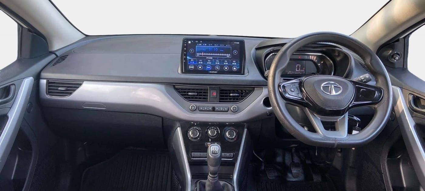 2023 Tata NEXON XM PETROL, Petrol, Manual, 8,903 km, Dashboard