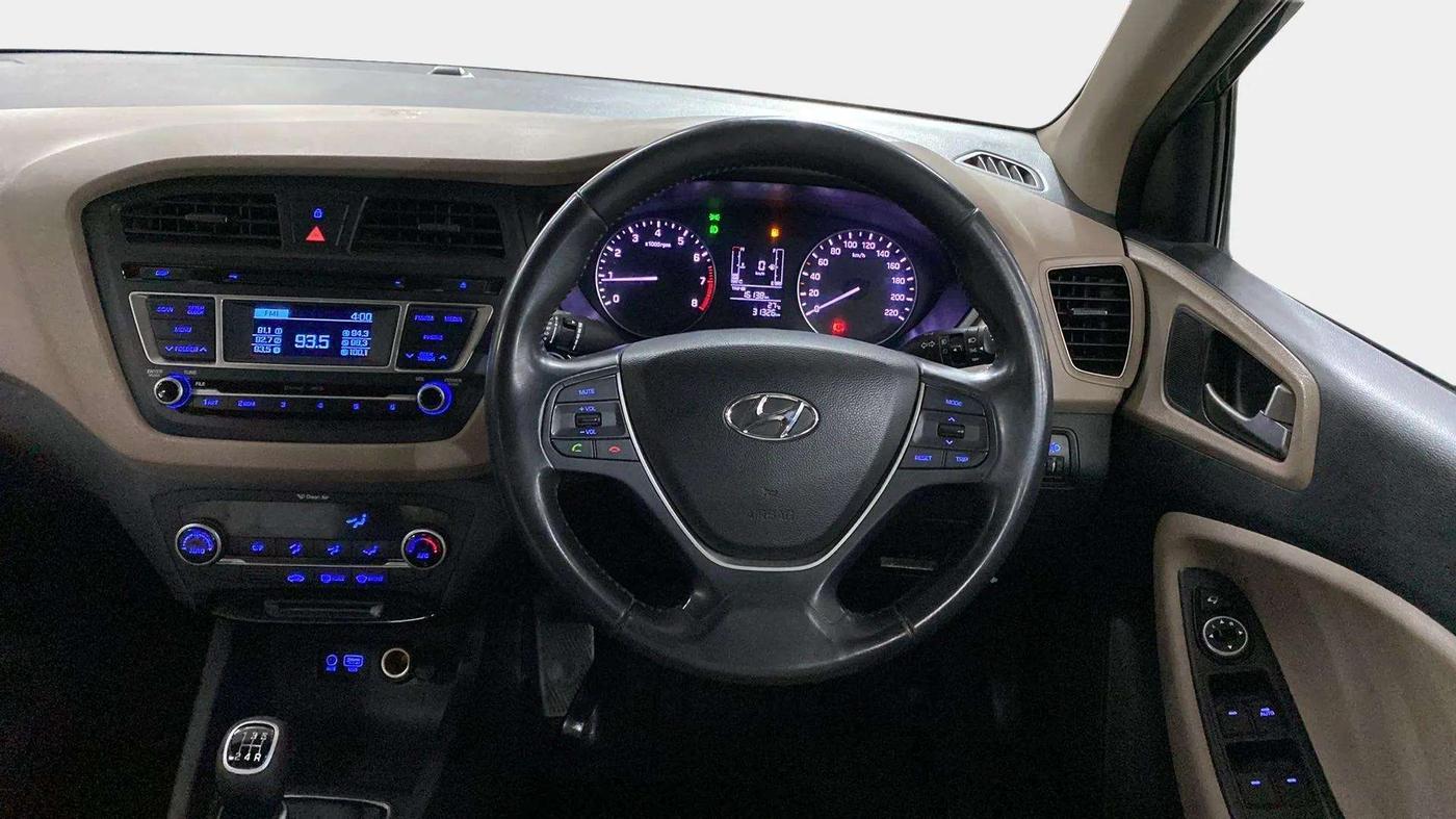2015 Hyundai Elite i20 SPORTZ 1.2, Petrol, Manual, 31,563 km, Steering Wheel Close Up