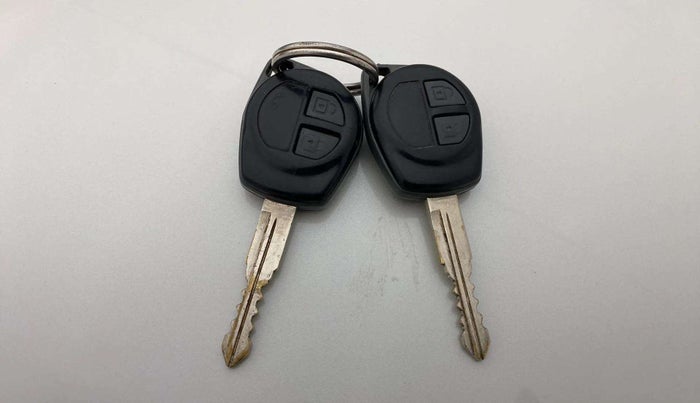 2014 Maruti Swift VXI, Petrol, Manual, 50,781 km, Key Close Up