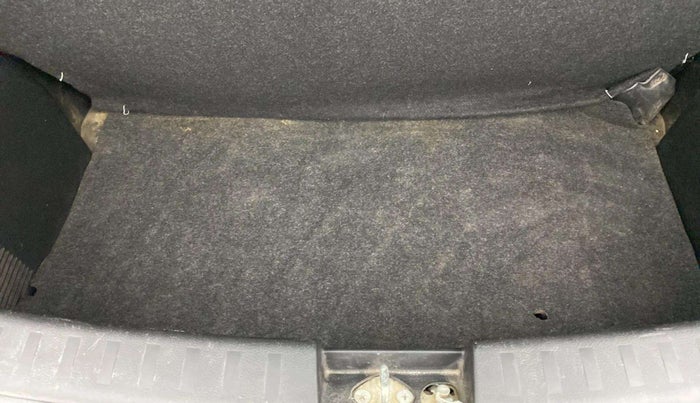 2014 Maruti Swift VXI, Petrol, Manual, 50,781 km, Boot Inside