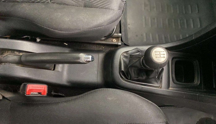 2014 Maruti Swift VXI, Petrol, Manual, 50,781 km, Gear Lever