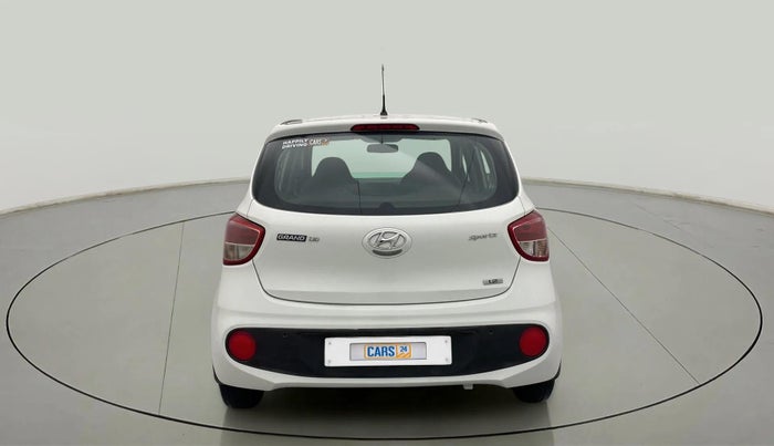 2017 Hyundai Grand i10 SPORTZ 1.2 KAPPA VTVT, CNG, Manual, 77,206 km, Back/Rear