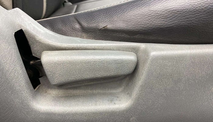 2014 Maruti Alto K10 LXI, Petrol, Manual, 18,786 km, Driver Side Adjustment Panel
