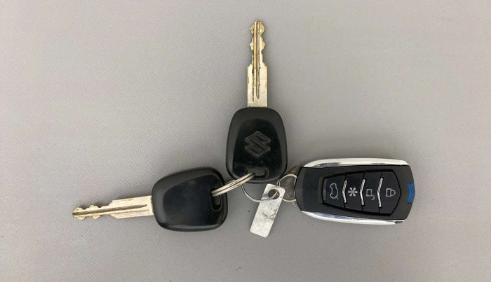 2014 Maruti Alto K10 LXI, Petrol, Manual, 18,786 km, Key Close Up