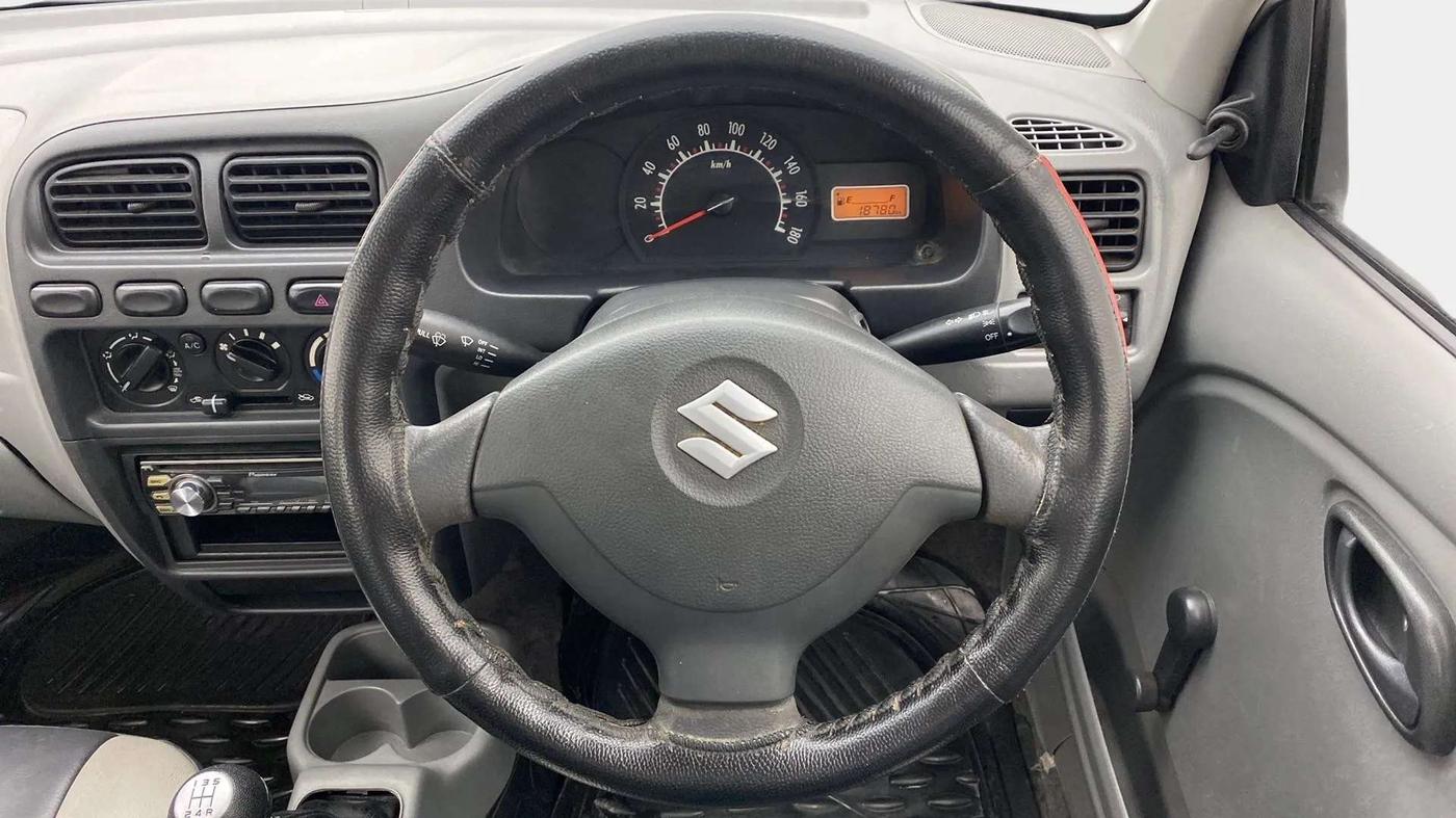 2014 Maruti Alto K10 LXI, Petrol, Manual, 18,786 km, Steering Wheel Close Up