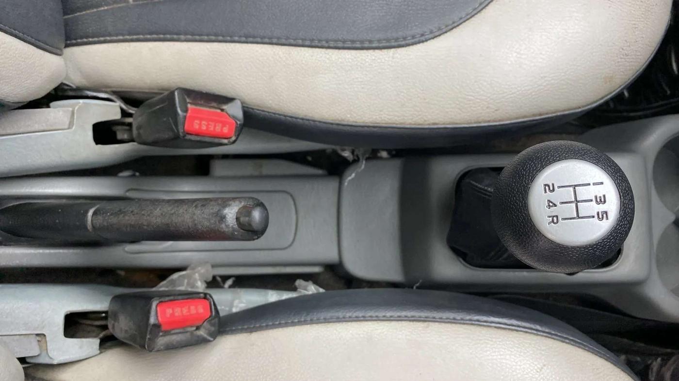 2014 Maruti Alto K10 LXI, Petrol, Manual, 18,786 km, Gear Lever