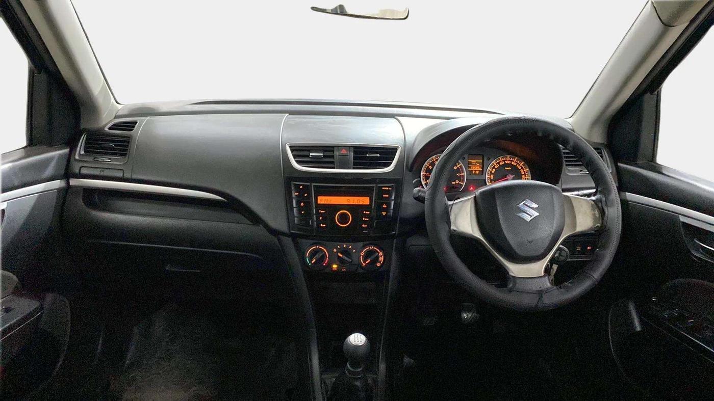 2013 Maruti Swift VXI, Petrol, Manual, 53,590 km, Dashboard