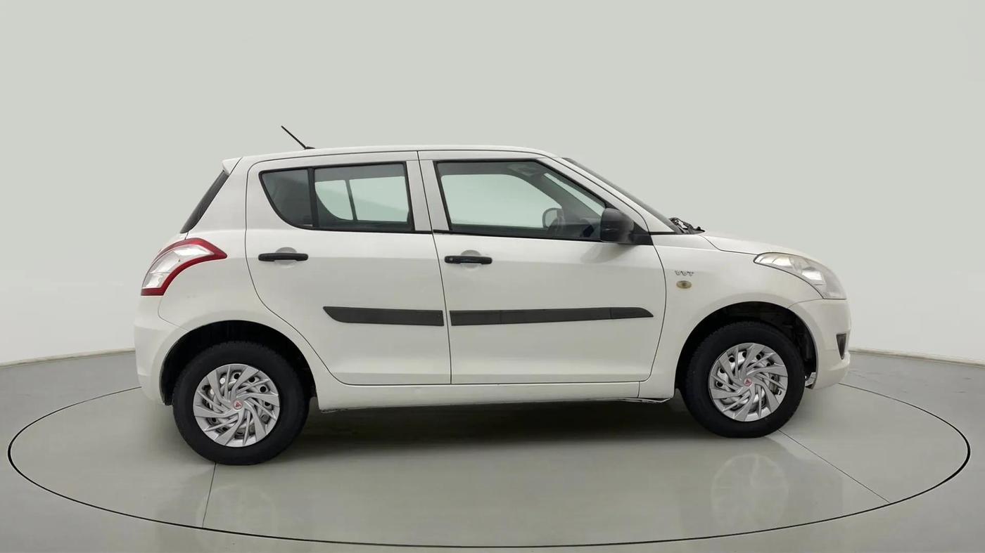2014 Maruti Swift LXI, Petrol, Manual, 48,376 km, Right Side View