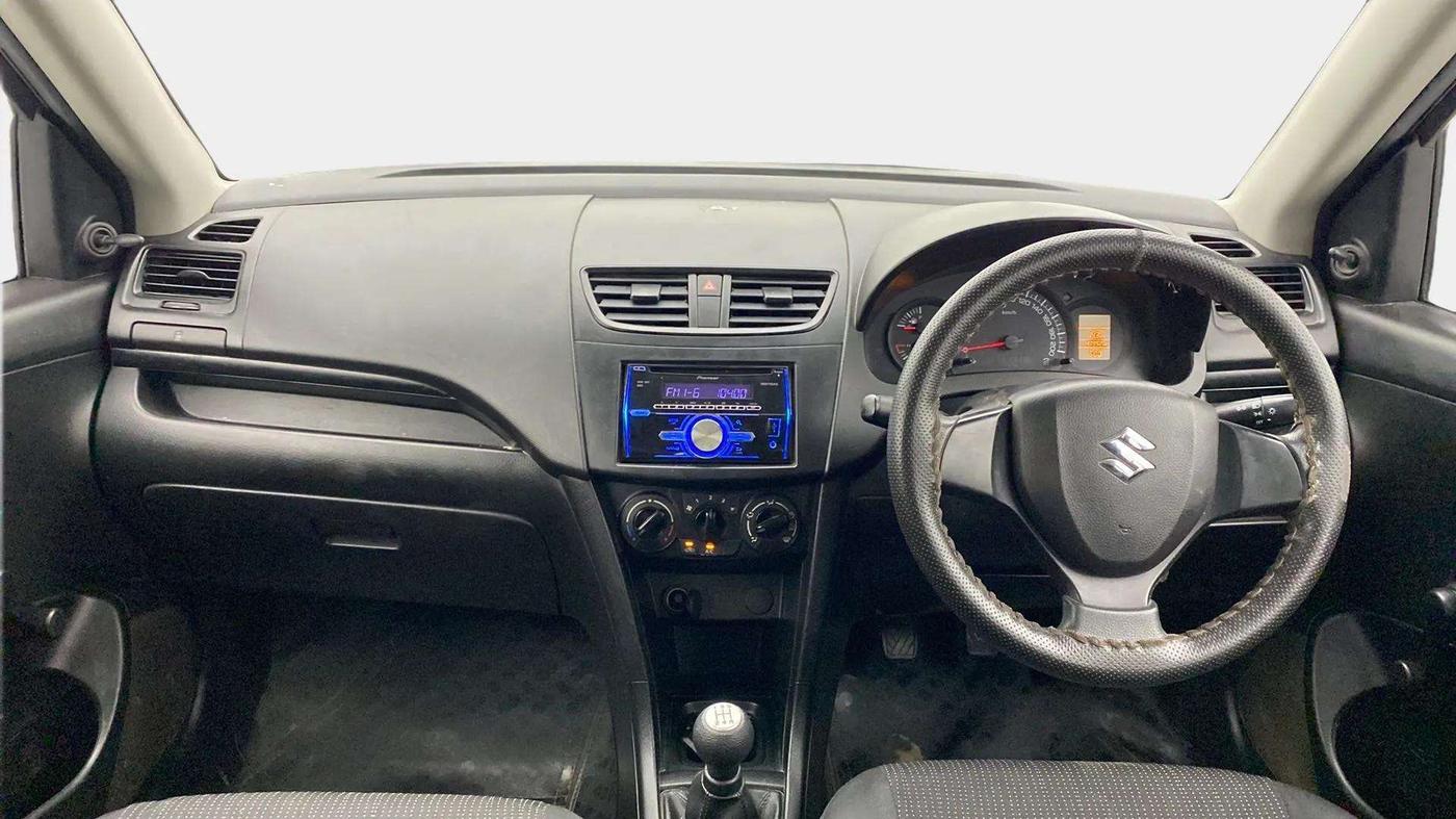 2014 Maruti Swift LXI, Petrol, Manual, 48,376 km, Dashboard