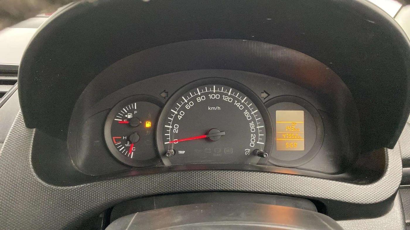 2014 Maruti Swift LXI, Petrol, Manual, 48,376 km, Odometer Image
