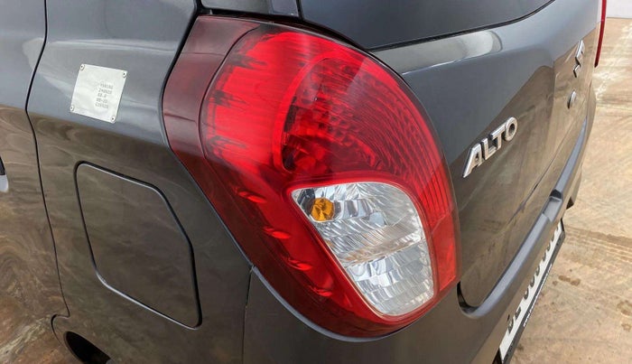 2020 Maruti Alto LXI CNG, CNG, Manual, 81,200 km, Left tail light - Minor scratches