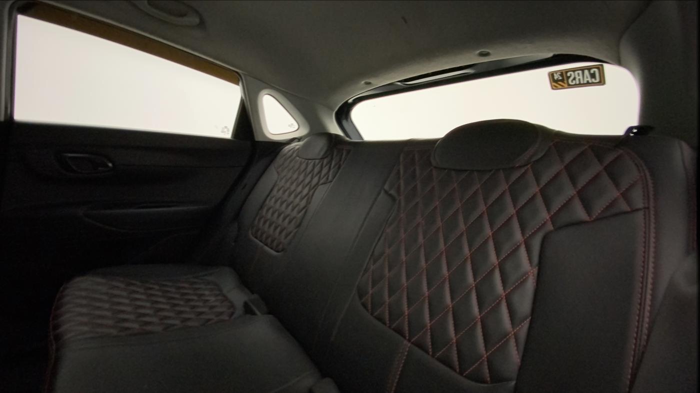 2022 Hyundai NEW I20 MAGNA 1.2 MT, Petrol, Manual, 47,084 km, Right Side Rear Door Cabin