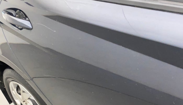 2022 Hyundai NEW I20 MAGNA 1.2 MT, Petrol, Manual, 47,084 km, Right rear door - Minor scratches
