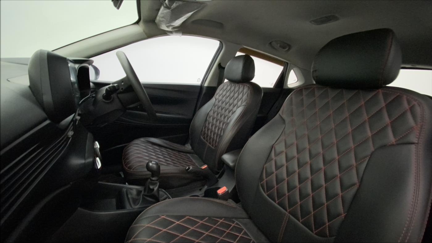 2022 Hyundai NEW I20 MAGNA 1.2 MT, Petrol, Manual, 47,084 km, Right Side Front Door Cabin