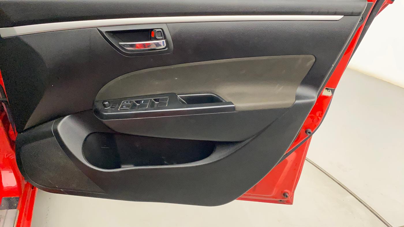 2017 Maruti Swift VXI O, Petrol, Manual, 89,502 km, Driver Side Door Panels Control