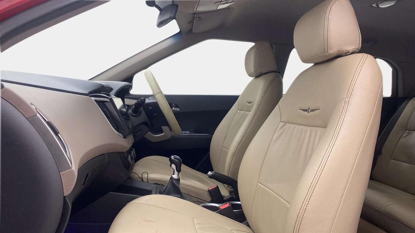2016 Hyundai Creta S 1.6 PETROL, Petrol, Manual, 30,560 km, Right Side Front Door Cabin