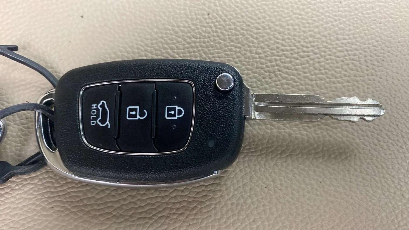 2016 Hyundai Creta S 1.6 PETROL, Petrol, Manual, 30,560 km, Key Close Up