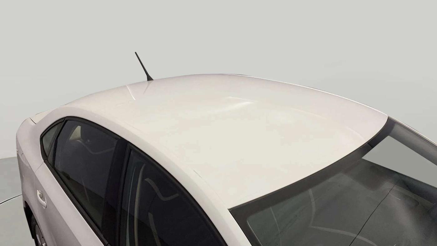 2019 Skoda Rapid AMBITION 1.6 MPI MT, Petrol, Manual, 92,999 km, Roof