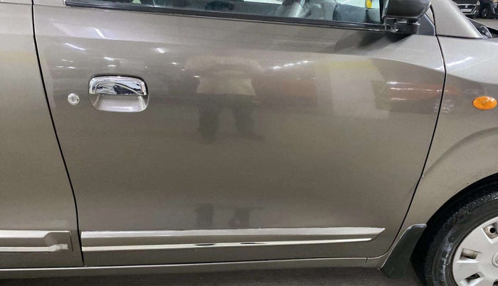 2020 Maruti New Wagon-R LXI CNG (O) 1.0, CNG, Manual, 34,220 km, Driver-side door - Paint has faded