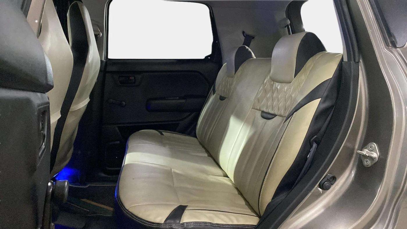 2020 Maruti New Wagon-R LXI CNG (O) 1.0, CNG, Manual, 34,220 km, Right Side Rear Door Cabin