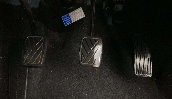 2019 Maruti Baleno DELTA PETROL 1.2, Petrol, Manual, 66,079 km, Pedals