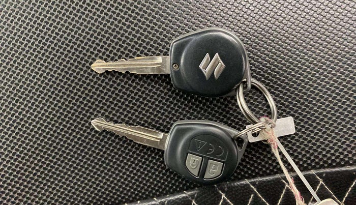2019 Maruti Baleno DELTA PETROL 1.2, Petrol, Manual, 66,079 km, Key Close Up